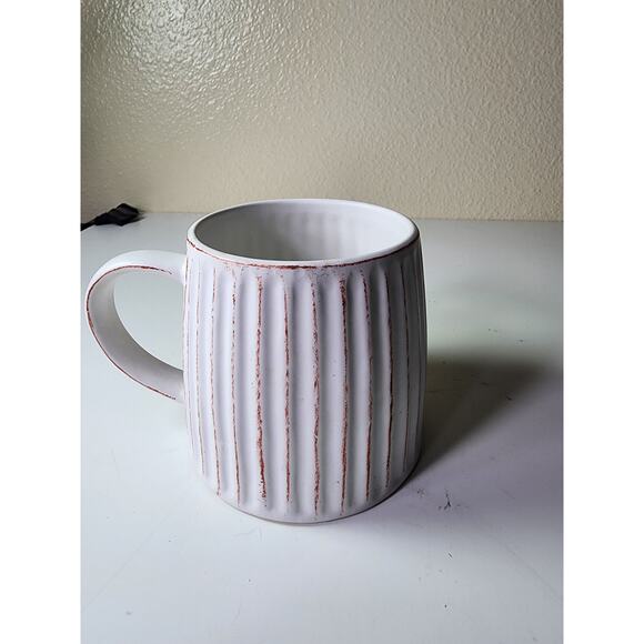 STARBUCKS Gray Red 2013 Ribbed Ceramic 16 oz. Coffee Mug - Picture 3 of 6